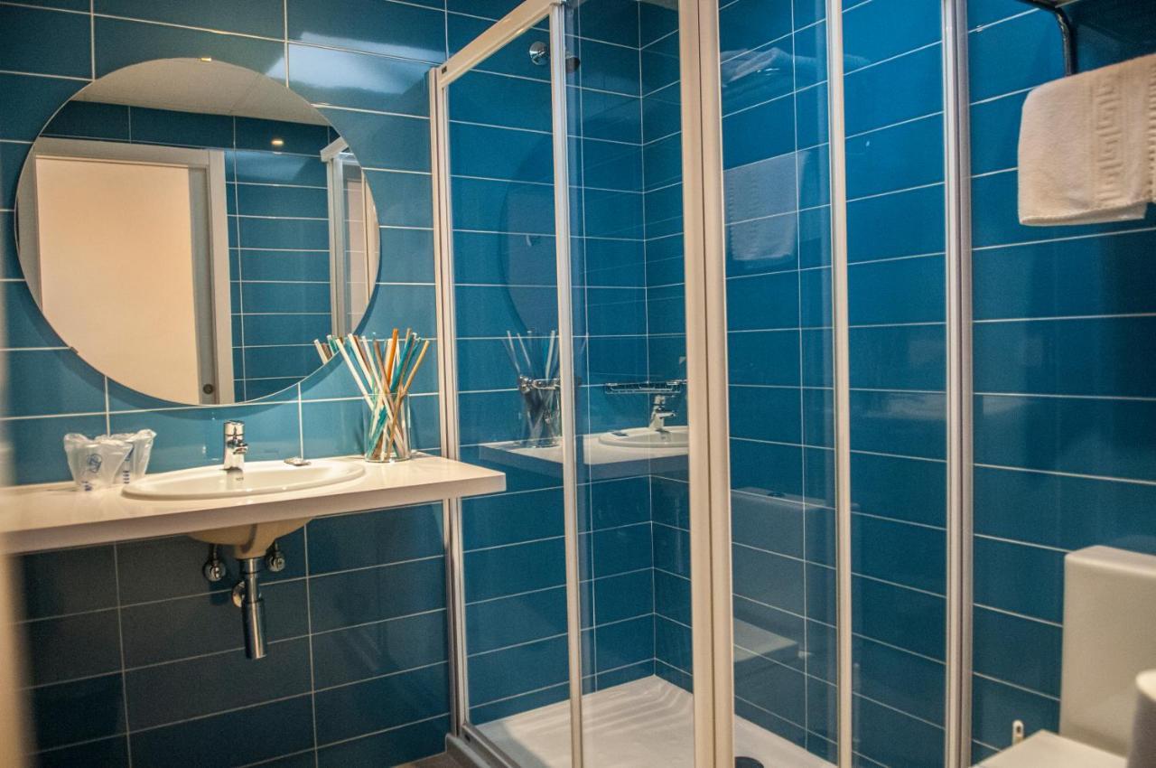 Hostal Xuroy Cala Alcaufar Zewnętrze zdjęcie