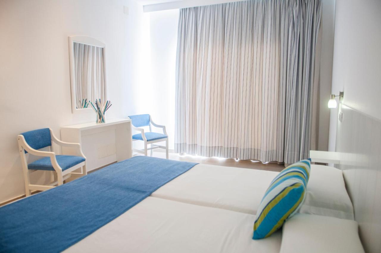 Hostal Xuroy Cala Alcaufar Zewnętrze zdjęcie