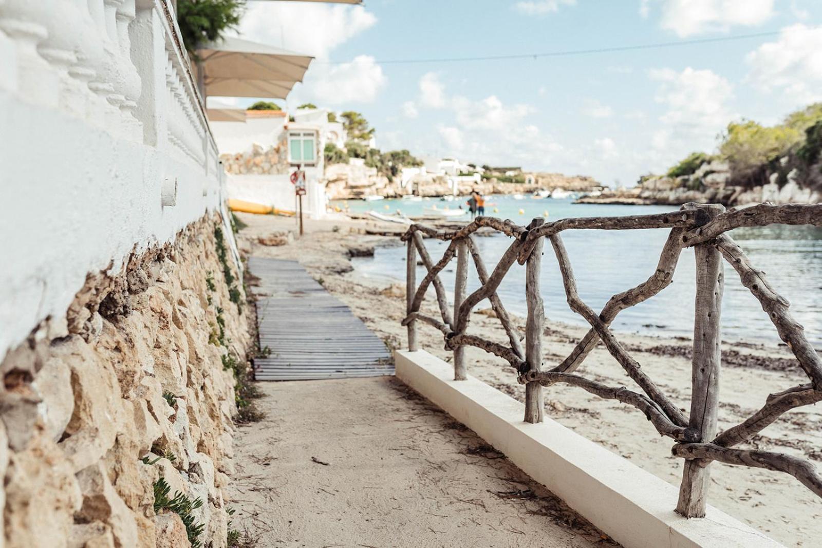 Hostal Xuroy Cala Alcaufar Zewnętrze zdjęcie